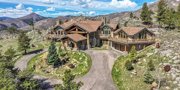6553 Sunshine Canyon Drive