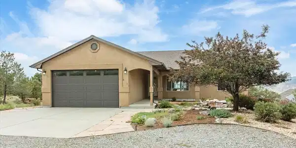 6013 Archery Circle