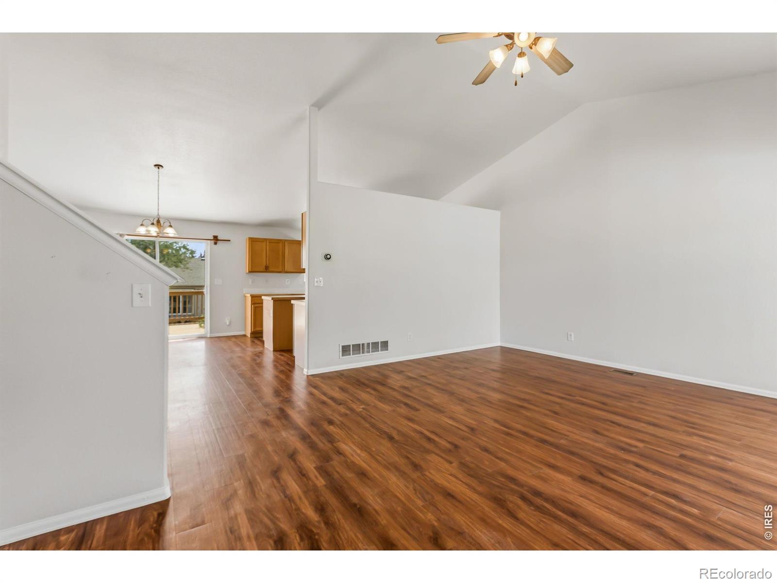 Image 3: Living Room Image 3: Living Room