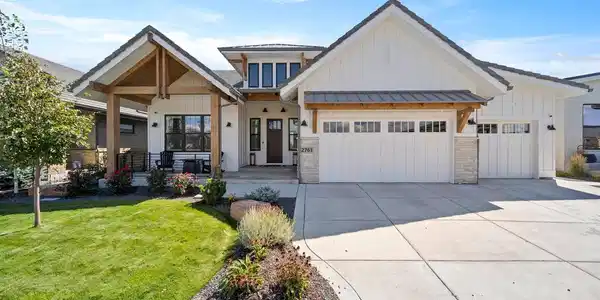 2761 Heron Lakes Parkway