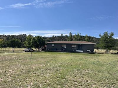 980 Meadowdale Lane