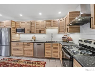 1512 Seneca Circle