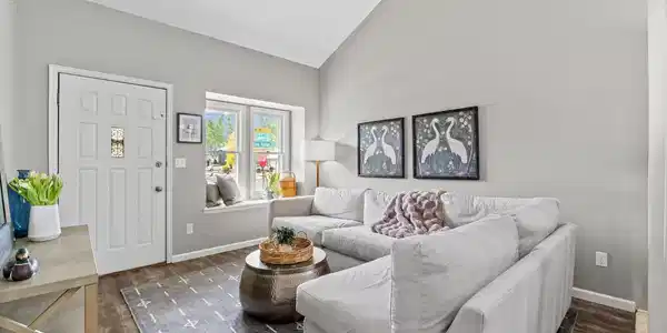 Image 3: Living Room Image 3: Living Room