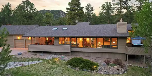 2320 Juniper Court