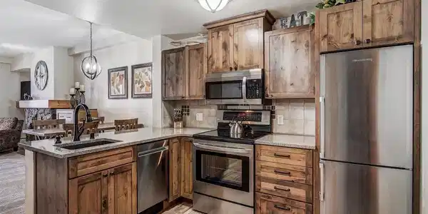 910 Copper Road