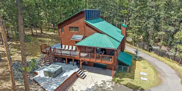9098 Lariat Lane