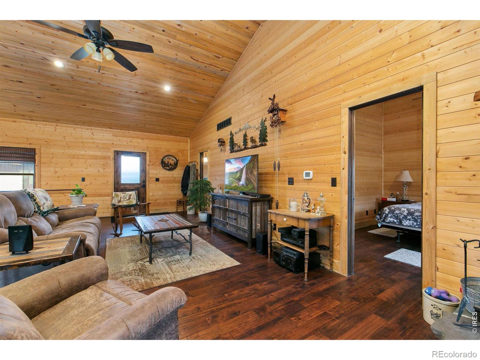 Image 4: Vaulted Ceilings and Hardwood Flooring