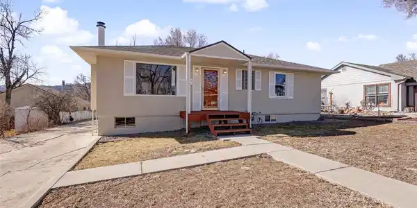 2415 W Uintah Street