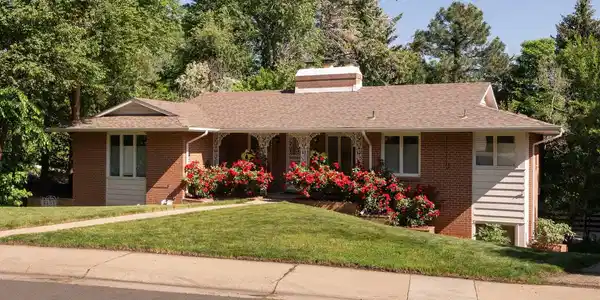 1035 Rosehill Drive