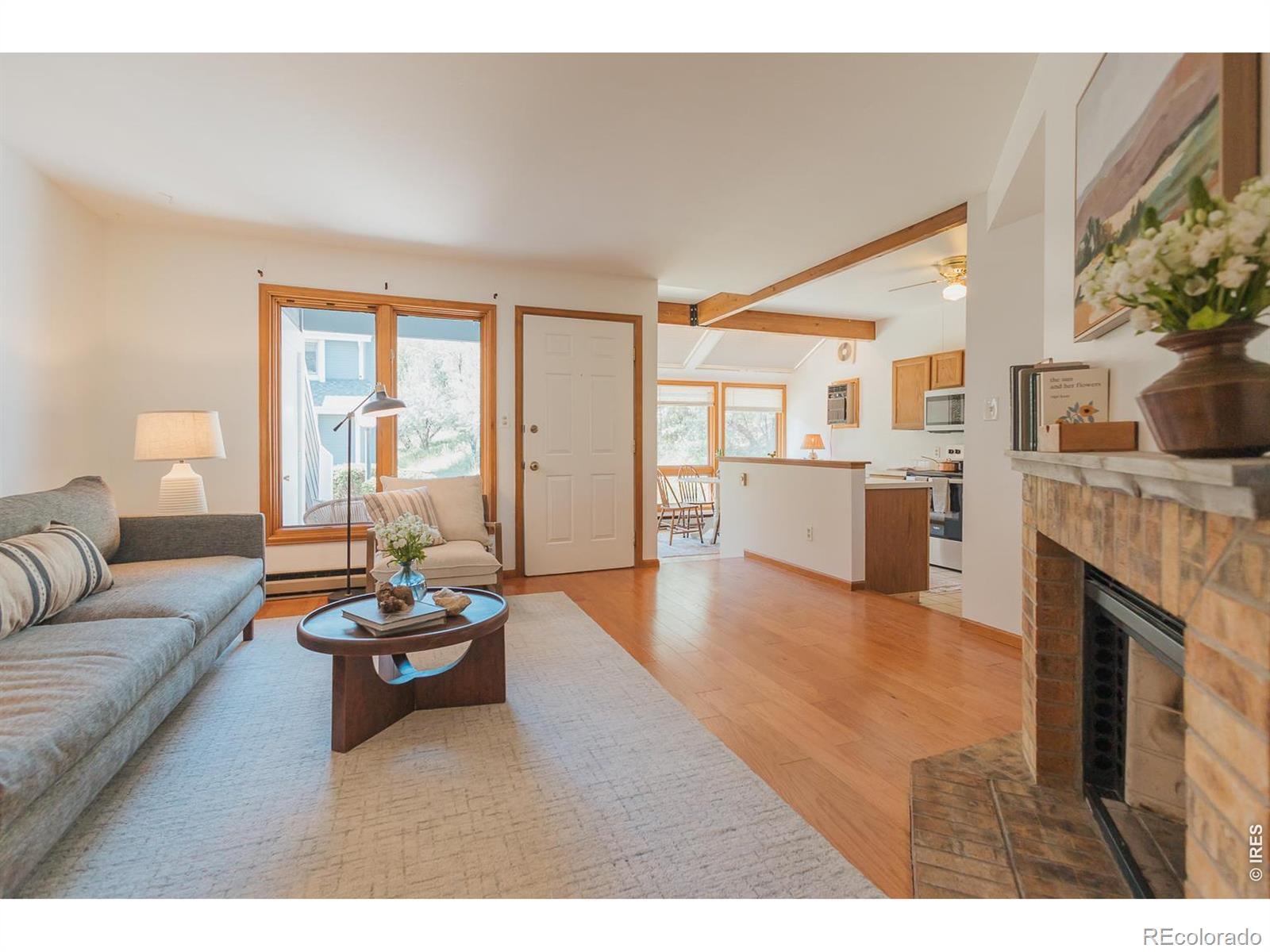 Image 4: South facing offers so much natural light Image 4: South facing offers so much natural light