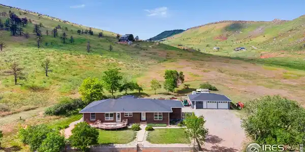 1125 Stone Canyon Road