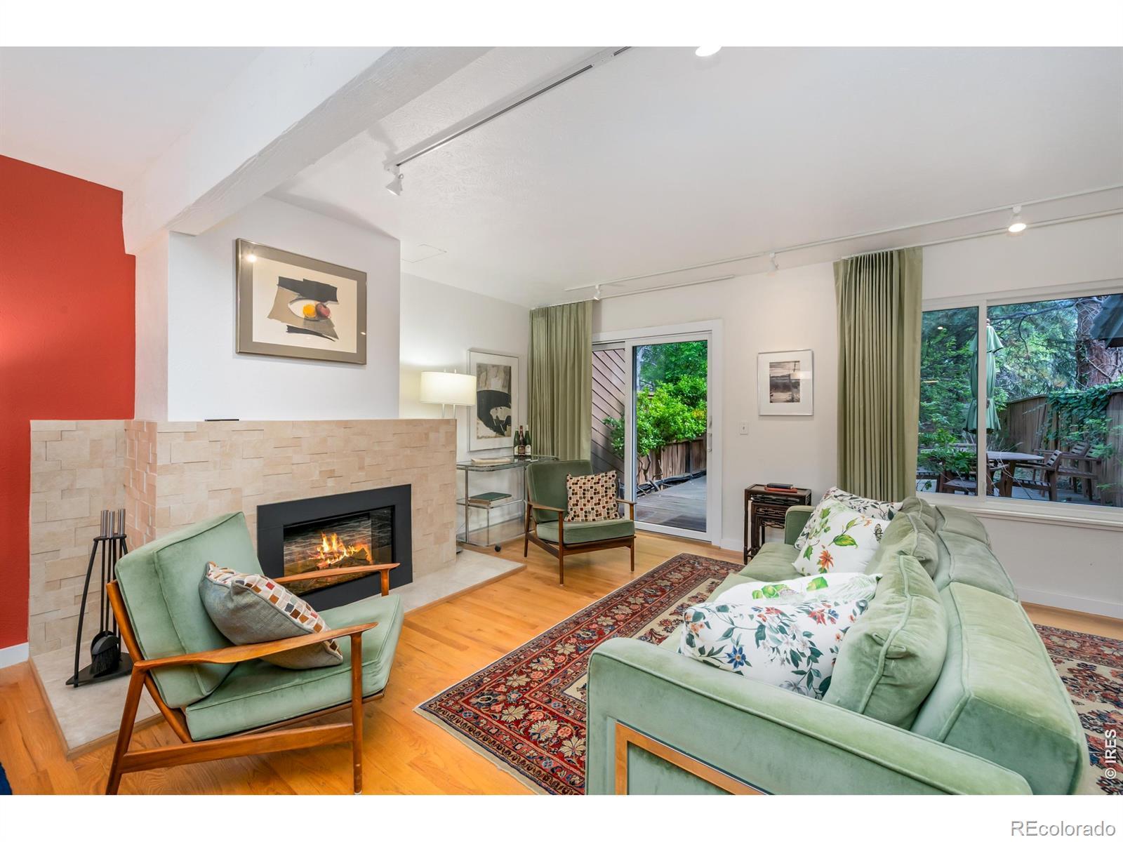 Image 3: Living Room Image 3: Living Room