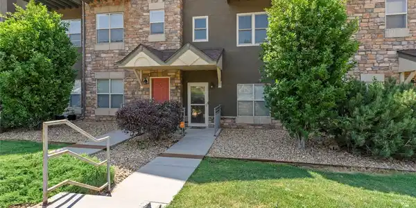 18727 E Yale Circle