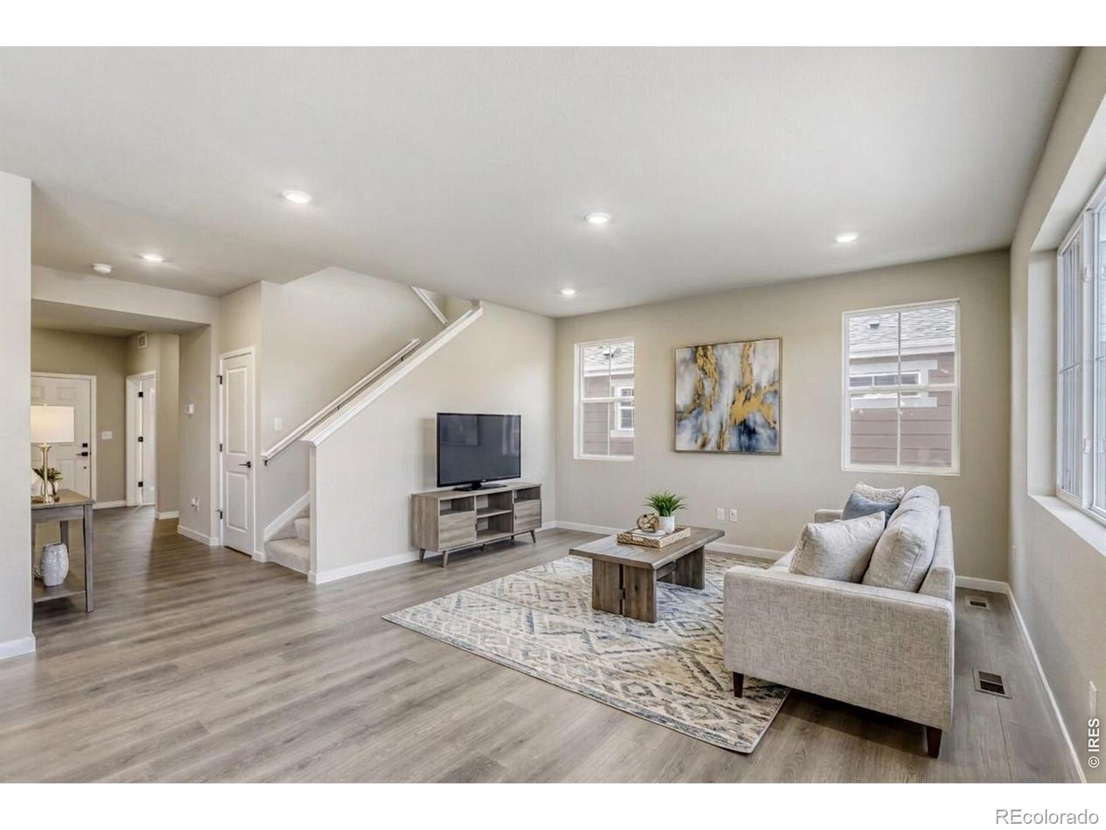 Image 4: Spacious great room Image 4: Spacious great room