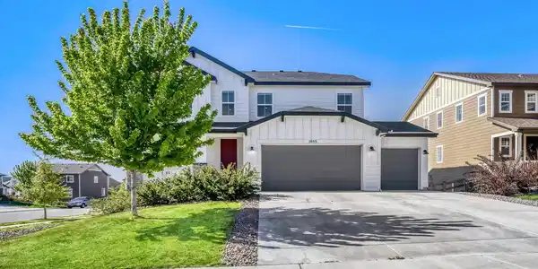 1055 Rubinette Lane