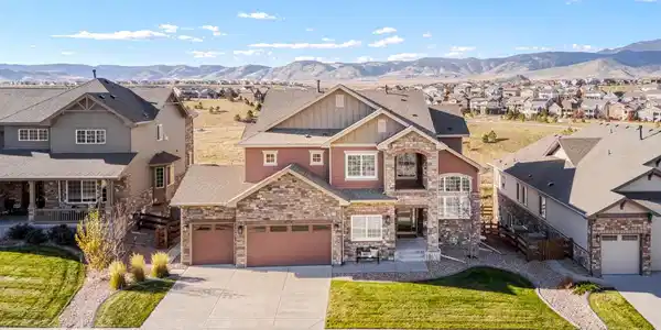 16932 W 85th Place