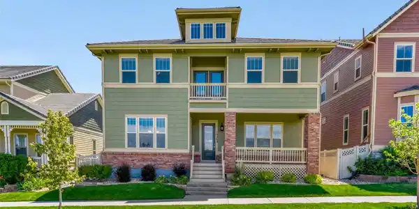 10262 Greentrail Circle