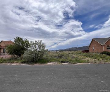 424 Empire Road