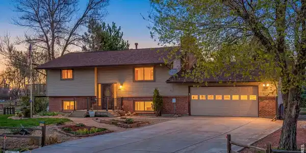 3978 Viewpoint Way