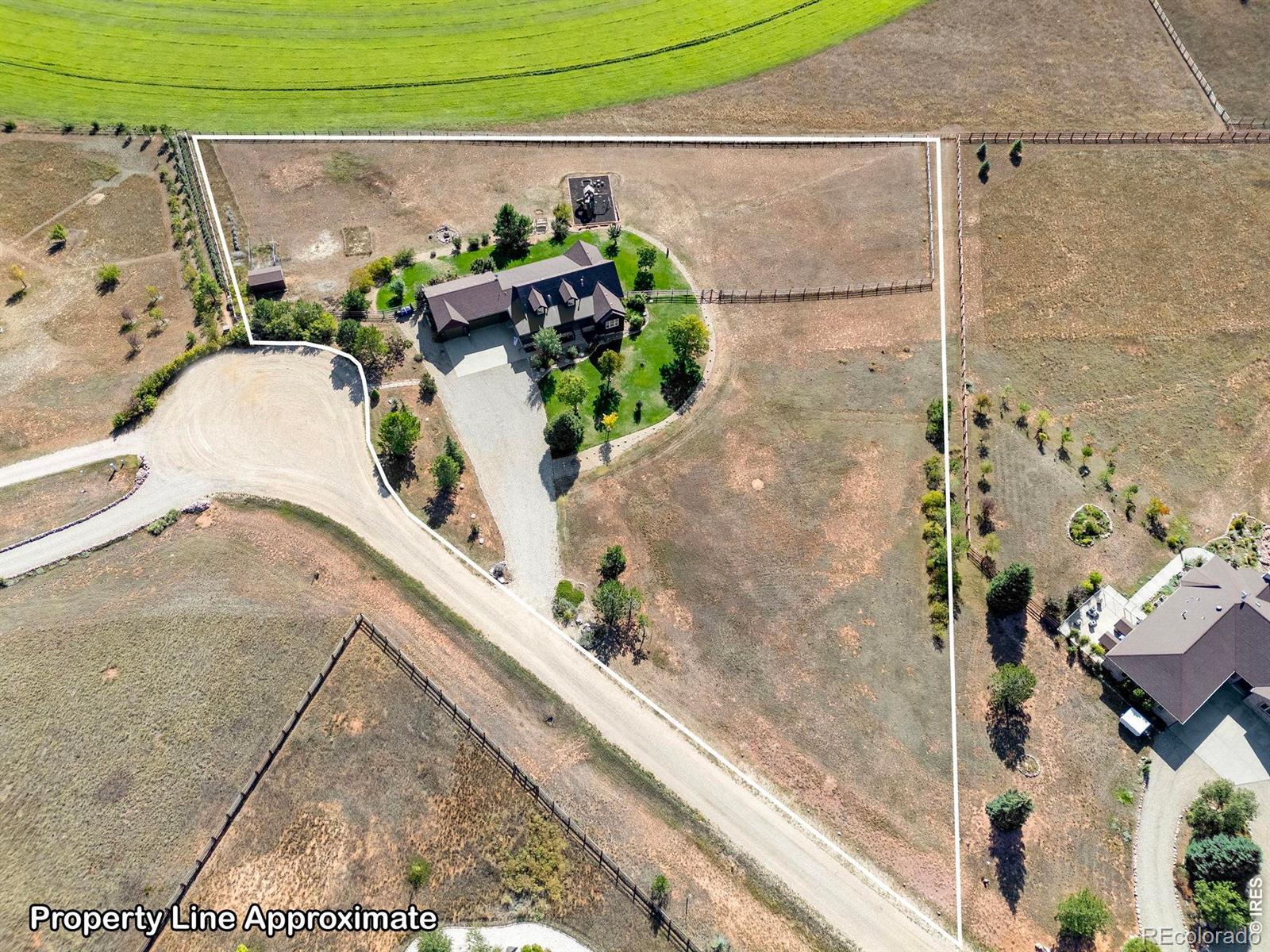 Image 4: This property is on 3 acres and backs up to 100s of acres of conservation land!