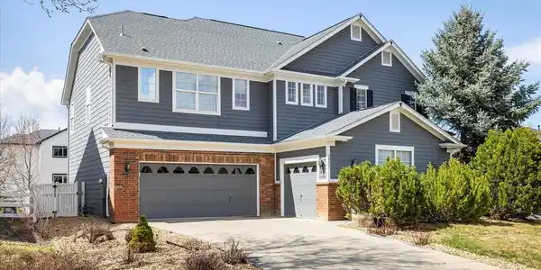 5001 Bella Vista Drive