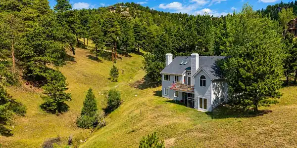 1107 Preserve Circle