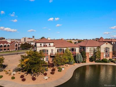 231 W Riverwalk
