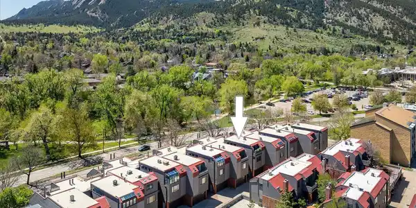 836 Walnut Street