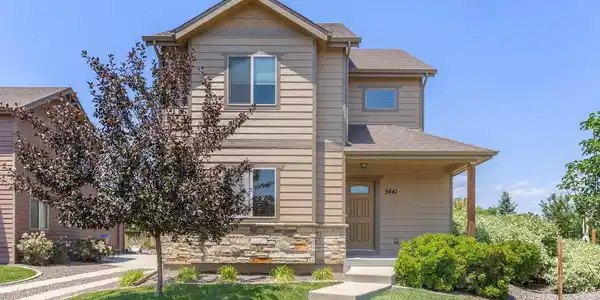 3441 Foster Place