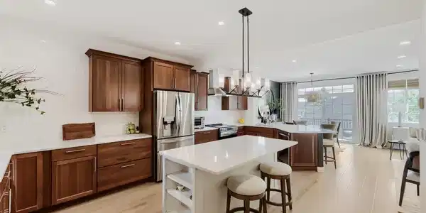 2943 Mount Royal Drive
