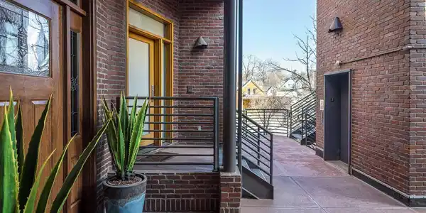 Image 2: enjoy a secure entrance with convenient elevator access Image 2: enjoy a secure entrance with convenient elevator access