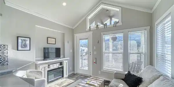 6507 County Road 102