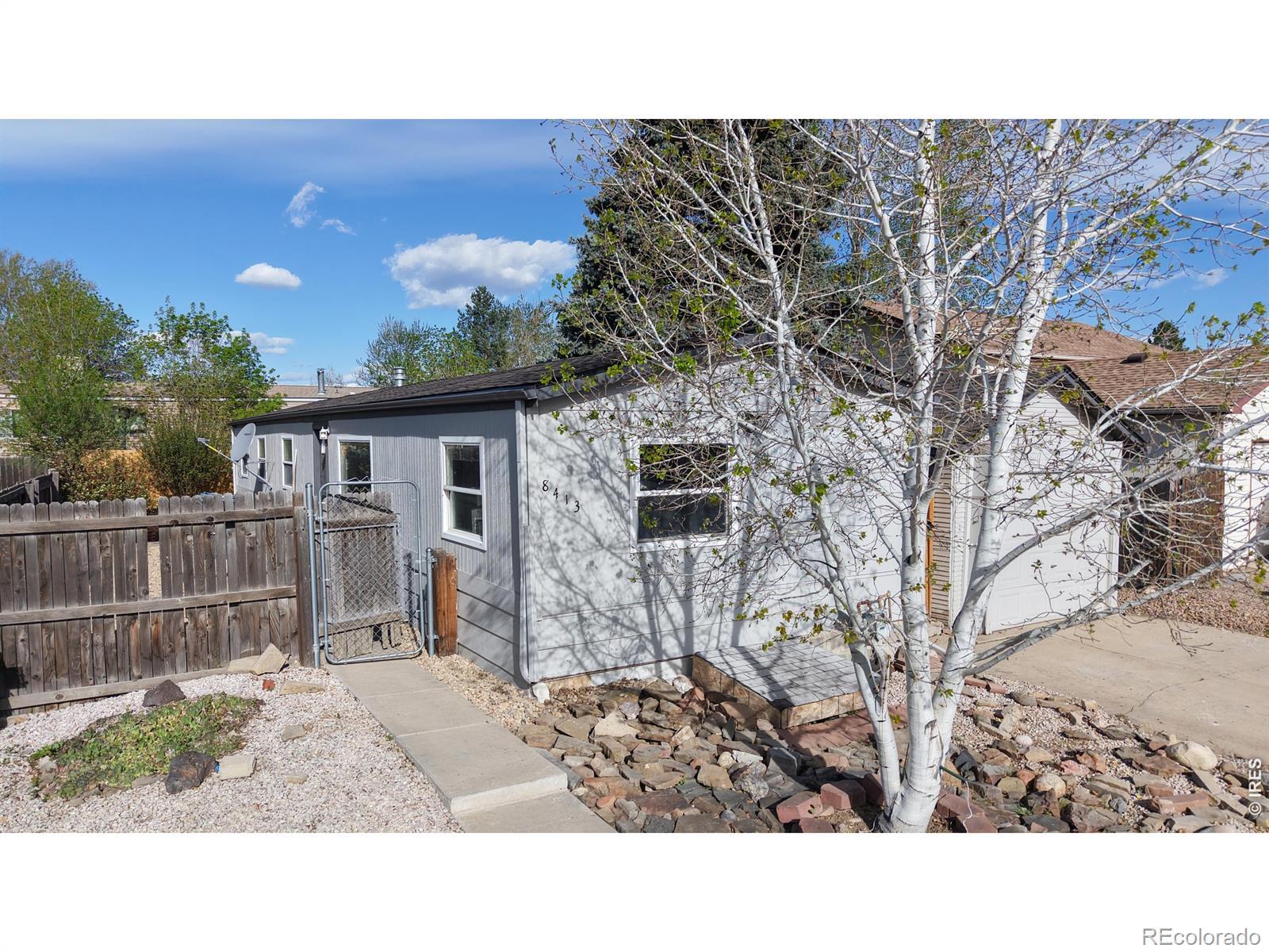 Image 3: Xeriscape