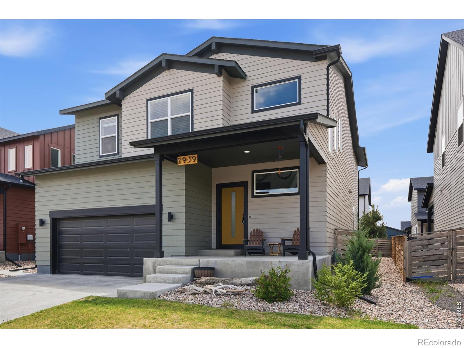 Image 2: Handsome Curb Appeal Image 2: Handsome Curb Appeal