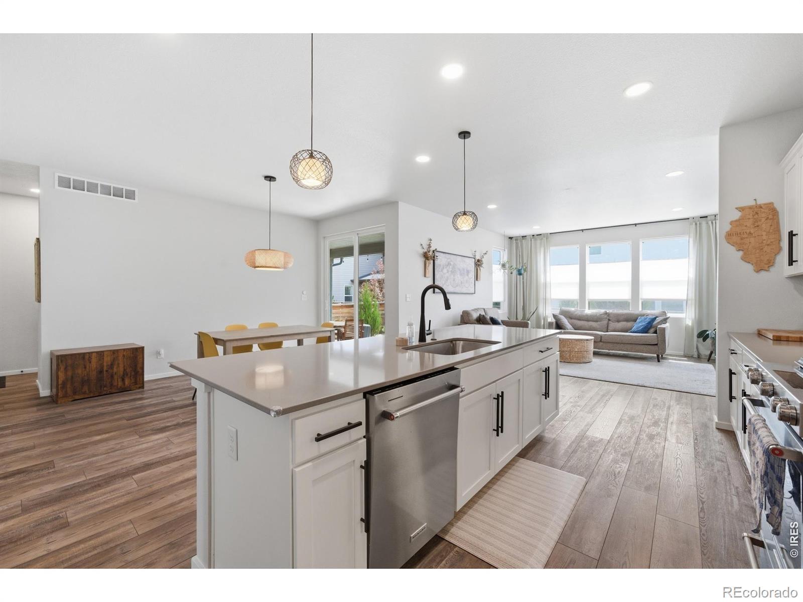 Image 3: Huge open kitchen concept Image 3: Huge open kitchen concept