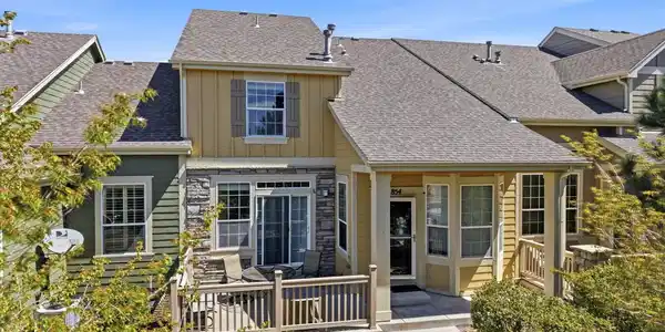 854 Ironspur Court