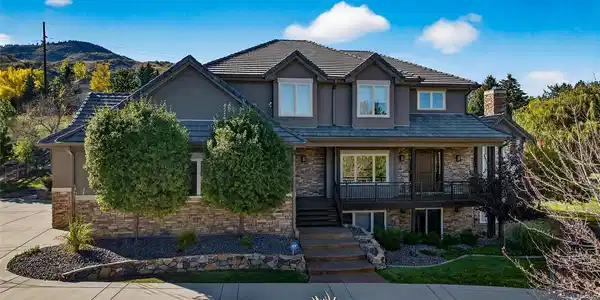 33 Golden Eagle Lane