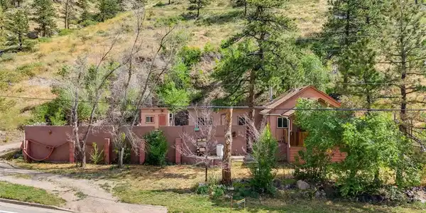 1525 W US Highway 34