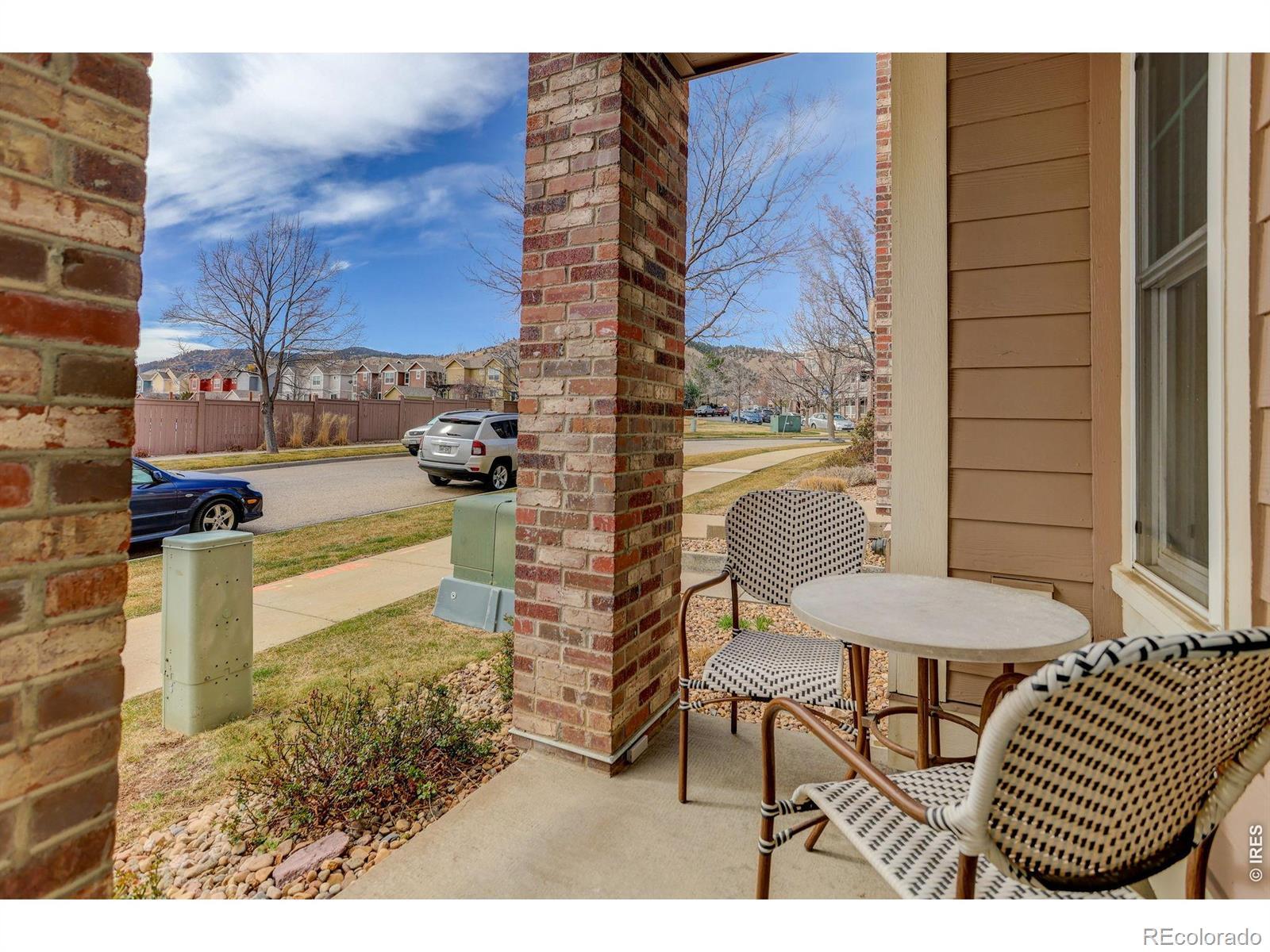 Image 2: Sit and enjoy the fresh air Image 2: Sit and enjoy the fresh air