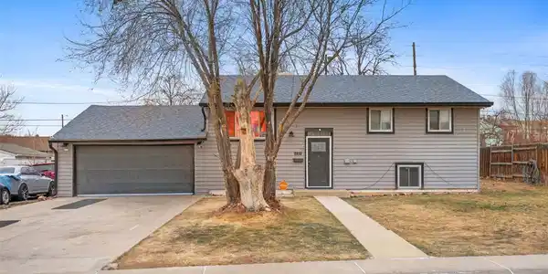 221 W 78th Place