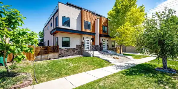 3427 W Conejos Place