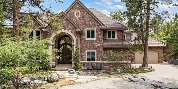 202 Saratoga Vein Court