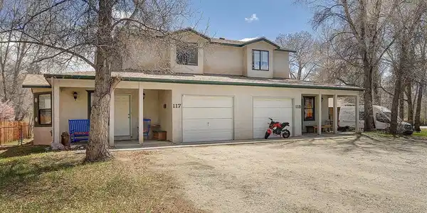 115 & 117 N Sangre De Cristo Avenue