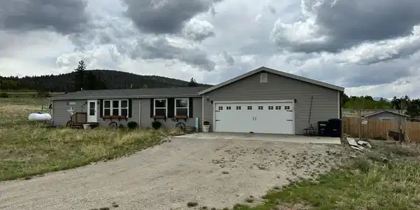 1326 Kaufman Road