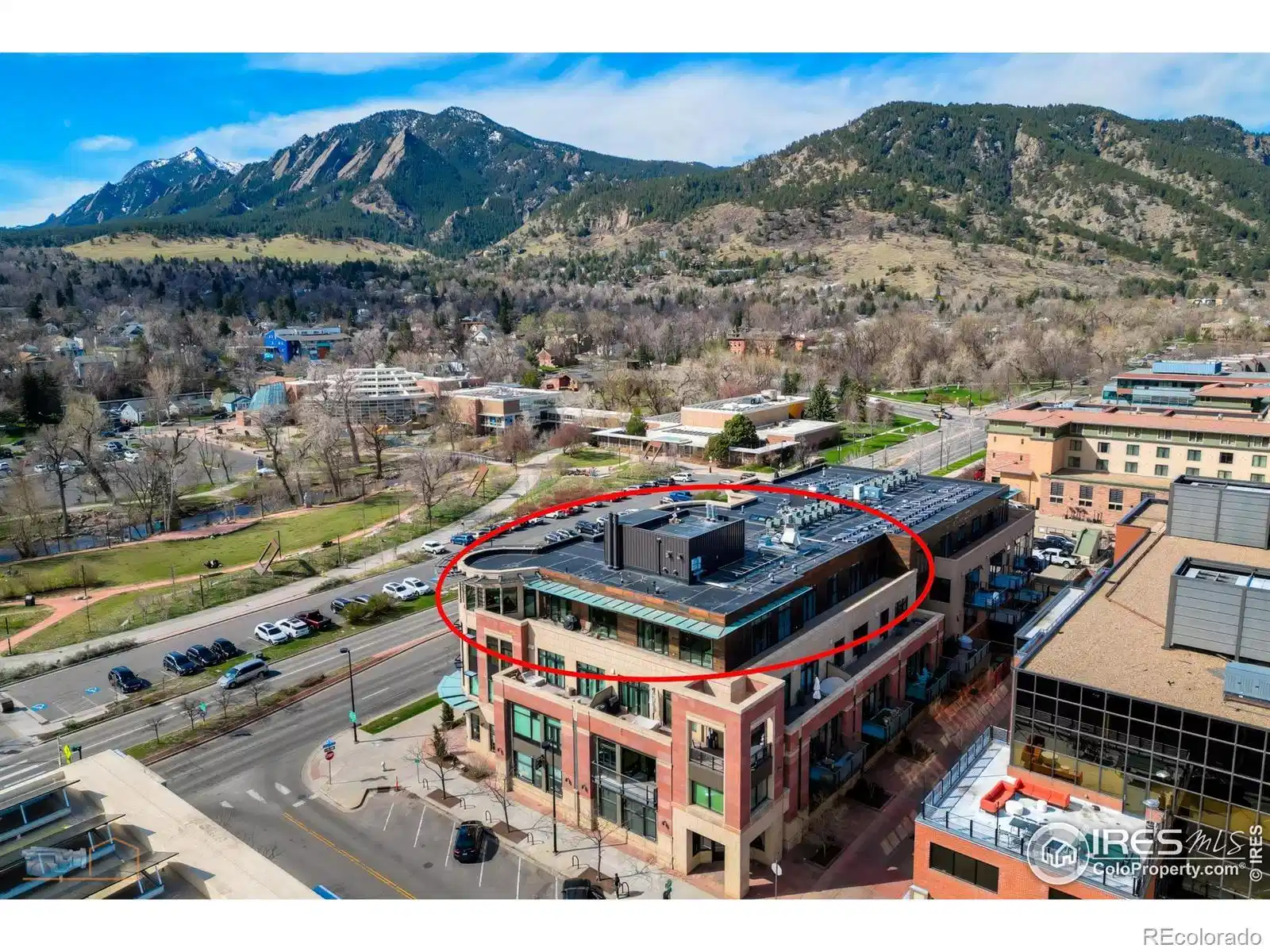 Image 1: Penthouse Perfection at 1077 Canyon Blvd (PH3) - Unrivaled Views, unbeatable location Image 1: Penthouse Perfection at 1077 Canyon Blvd (PH3) - Unrivaled Views, unbeatable location