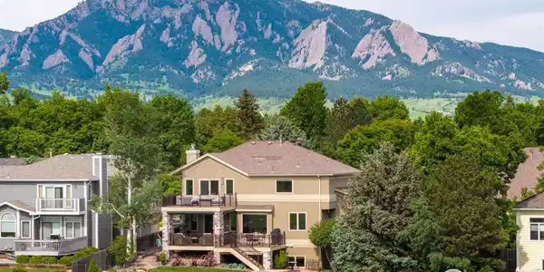 5695 Aurora Place