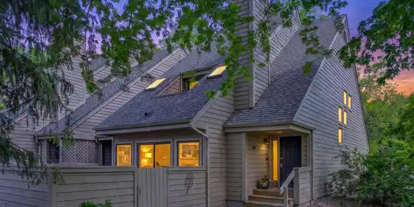 749 Meadow Glen Drive