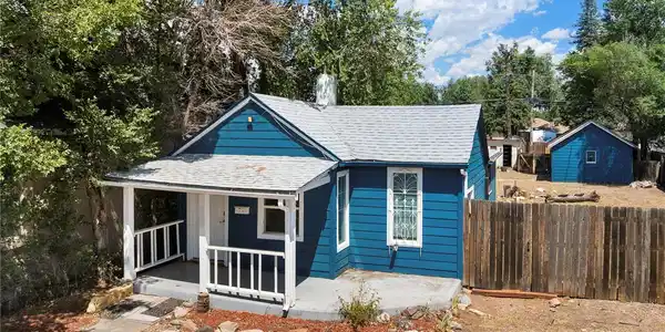 2507 N Cascade Avenue