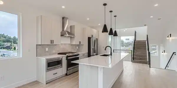 10157 W 38th Avenue