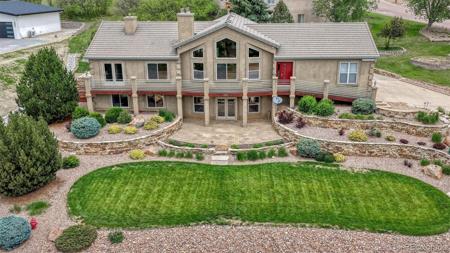 290 Lariat Lane
